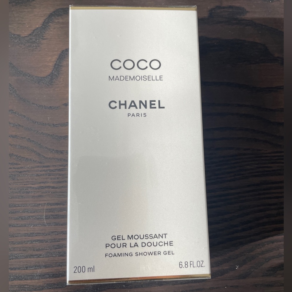 CoCo Mademoiselle Shower Gel NWT
